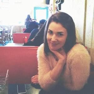 Meet your Posher, Olivia